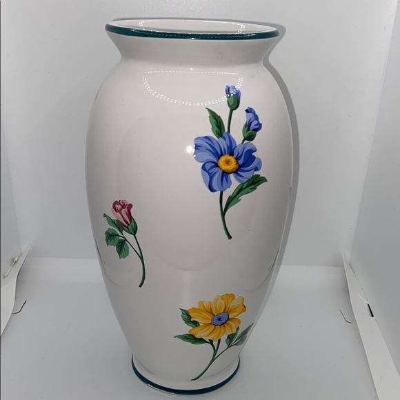 Vtg Tiffany & Co Floral Handpainted Vase, Yellow, Pink  Tiffany & Co. Floral Vase with Blue, Yellow, and Pink Flower Accents